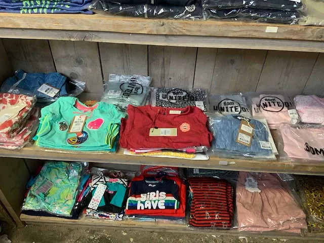 Diverse merken - baby-kinderkleding dirkje, feetje, b.nosy, kidzart enz. (220x) - afbeelding 4 van  5