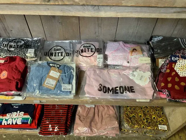 Diverse merken - baby-kinderkleding dirkje, feetje, b.nosy, kidzart enz. (220x) - afbeelding 5 van  5