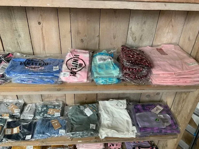 Diverse merken - baby-kinderkleding dirkje, feetje, someone, mayoral enz. (220x) - afbeelding 3 van  5