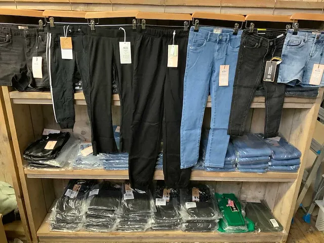 Diverse merken - jeans & broeken indian blue jeans, only, name it enz. (160x) - afbeelding 1 van  6