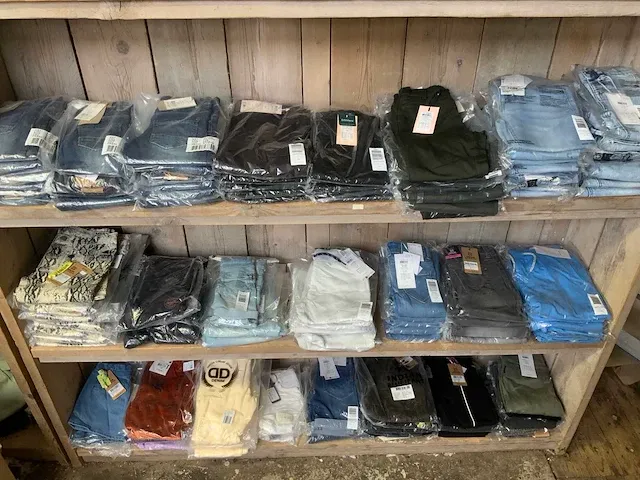 Diverse merken - jeans & broeken name it, only, retour, jubel enz. (150x) - afbeelding 1 van  4