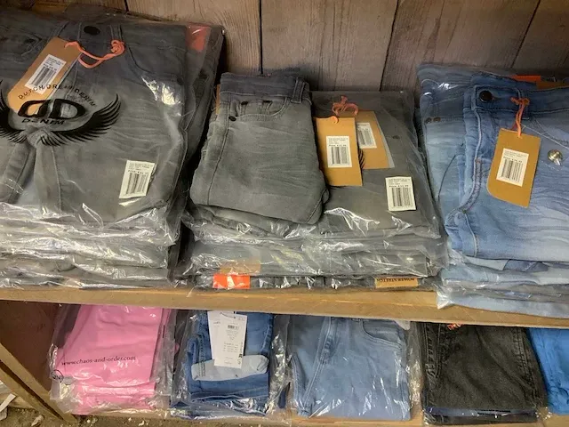 Diverse merken - jeans & broeken, shorts name it, dd denim, kiestone enz. (180x) - afbeelding 5 van  6
