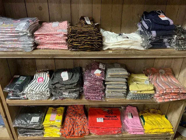 Diverse merken - kinderkleding jubel, kiestone, o’chill, like flo enz. (240x) - afbeelding 1 van  8