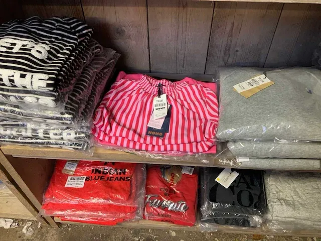 Diverse merken - kinderkleding nono, indian bluejeans, someone enz. (230x) - afbeelding 3 van  7