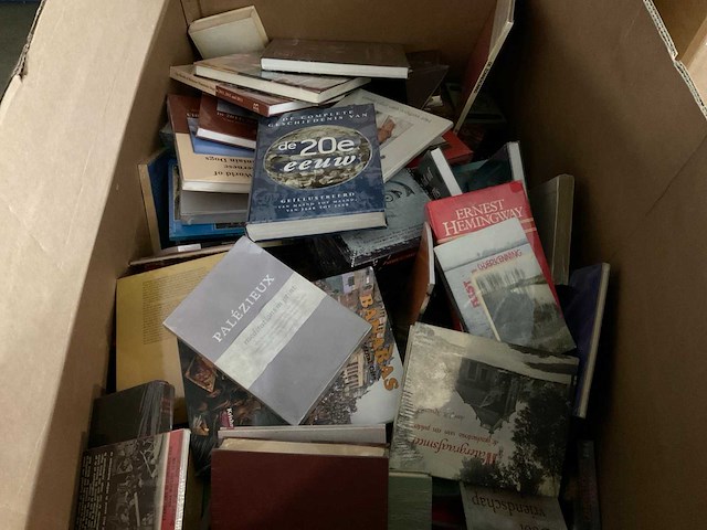 Diverse merken - partij (vintage) boeken - afbeelding 2 van  3