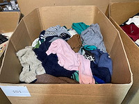 Diverse merken - partij vintage kleding - afbeelding 1 van  2