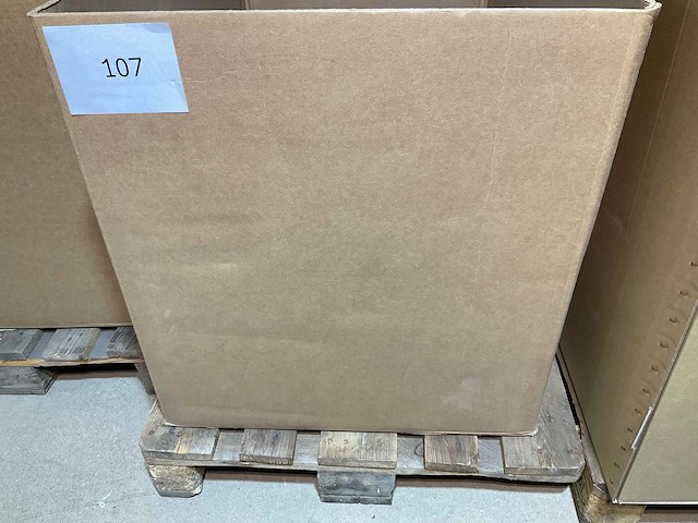 Diverse merken - partij vintage kleding - afbeelding 2 van  2