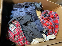 Diverse merken - partij vintage kleding - afbeelding 1 van  2