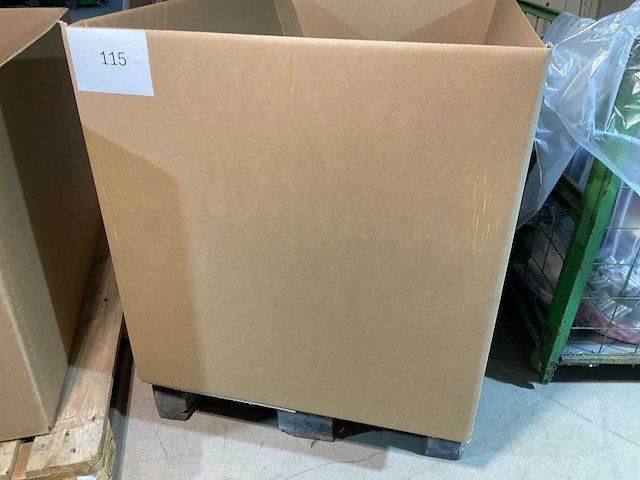 Diverse merken - partij vintage kleding - afbeelding 2 van  2