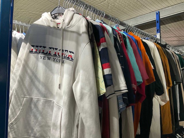 Diverse merken - partij vintage kleding - afbeelding 2 van  4