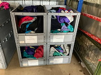 Diverse merken - partij vintage kleding