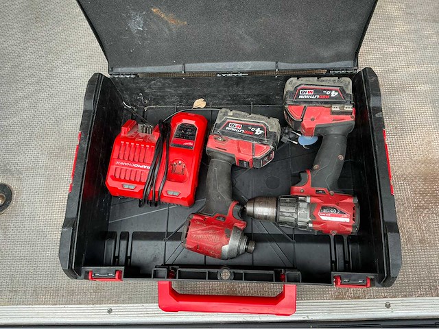 Diverse merken accugereedschap - afbeelding 4 van  16