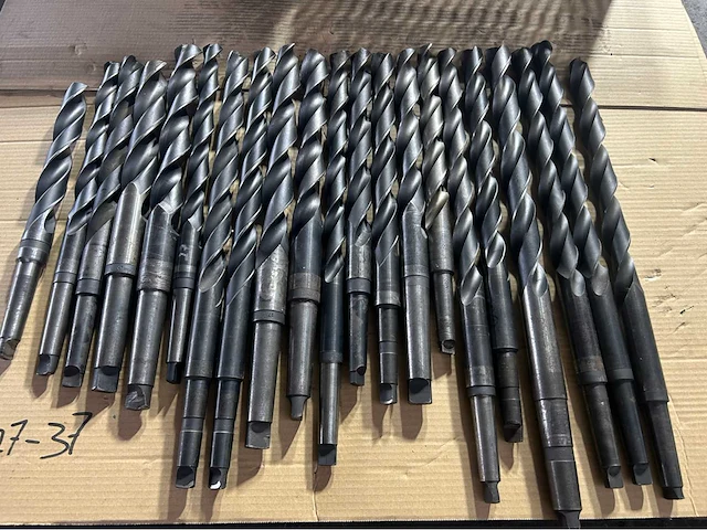 Diverse metaal boren ø27 t/m ø37 (21x) - afbeelding 2 van  2