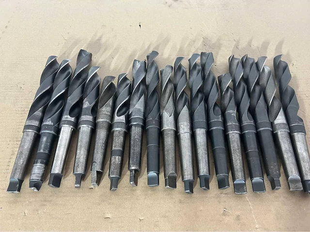 Diverse metaal boren ø27,5 t/m ø30 (17x) - afbeelding 1 van  2