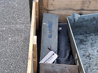 Diverse metalen onderdelen en onderdelen t.b.v. tent - afbeelding 6 van  8