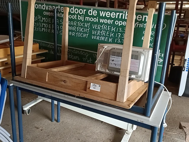 Diverse meubelen - afbeelding 7 van  11