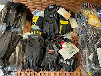 Diverse motorhandschoen (16x) - afbeelding 1 van  6