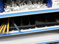 Diverse (muur)beugels en bevestigingsmaterialen - afbeelding 21 van  32