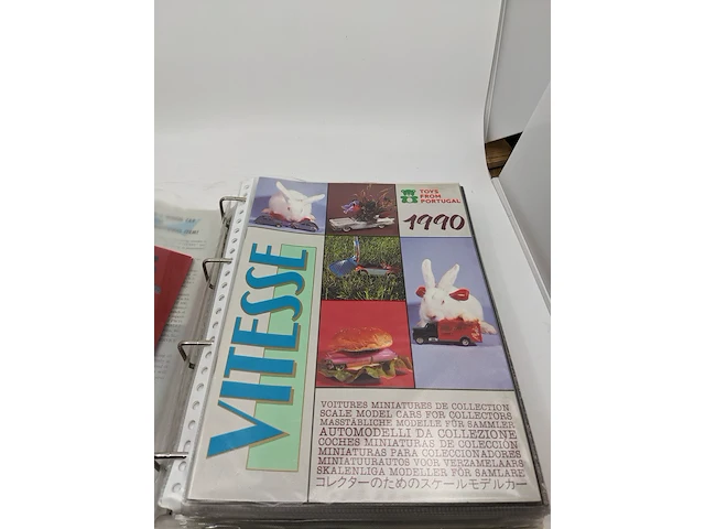 Diverse naslagwerken, documentatie o.a. seat, revell, norev, etc. - afbeelding 2 van  7