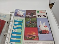 Diverse naslagwerken, documentatie o.a. seat, revell, norev, etc. - afbeelding 2 van  7