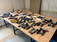Diverse nietmachine partij - afbeelding 1 van  15