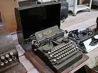 Diverse nostalgische decoratie spullen - afbeelding 10 van  38