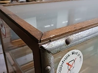 Diverse nostalgische decoratie spullen - afbeelding 25 van  38