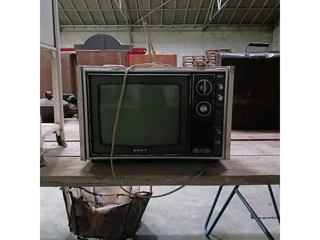 Diverse nostalgische decoratie spullen - afbeelding 27 van  38