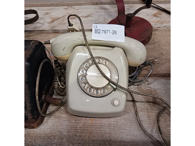 Diverse nostalgische decoratie spullen - afbeelding 35 van  38