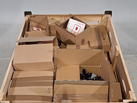 Diverse onderdelen en ijzerwaren, o.a. daf - afbeelding 2 van  7