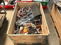Diverse onderdelen, gereedschappen en accessoires - afbeelding 1 van  3