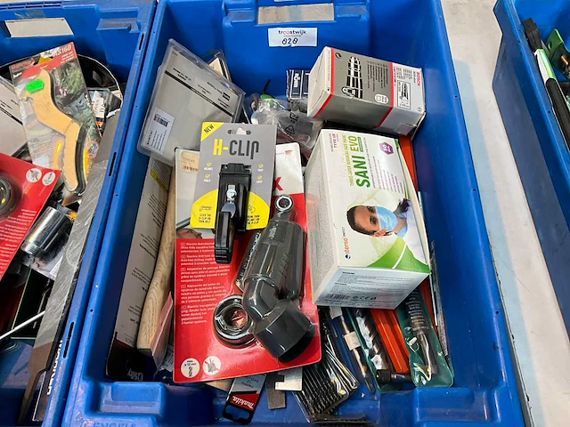 Diverse onderdelen, gereedschappen en accessoires - afbeelding 2 van  4