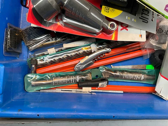 Diverse onderdelen, gereedschappen en accessoires - afbeelding 3 van  4