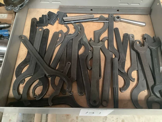 Diverse onderdelen, gereedschappen en accessoires - afbeelding 2 van  4
