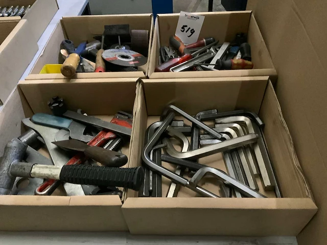 Diverse onderdelen, gereedschappen en accessoires - afbeelding 1 van  5
