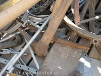 Diverse onderdelen in palletbak - afbeelding 4 van  9
