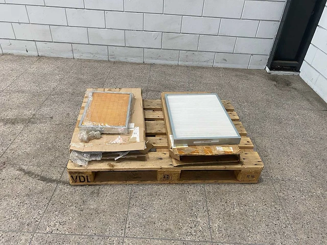 Diverse onderdelen schrob/veeg machines - afbeelding 20 van  24