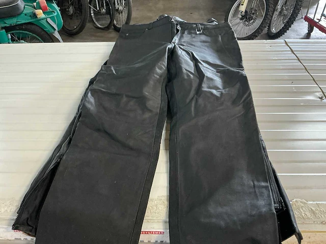 Diverse orina, orex motorbroek (5x) - afbeelding 1 van  8