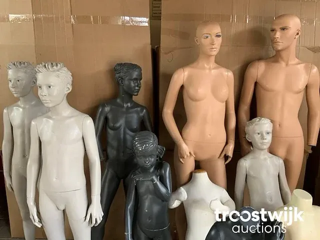 Diverse paspoppen - afbeelding 1 van  3
