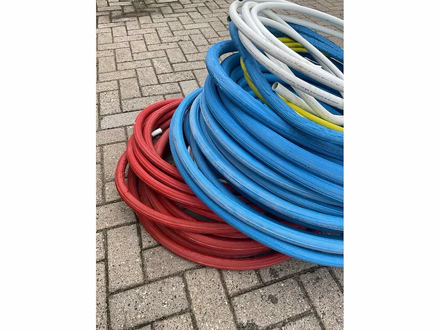 Diverse persluchtslangen - afbeelding 4 van  5