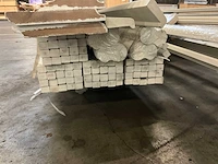 Diverse planken, sierlijsten, neuten, glaslatten, etc (186x) - afbeelding 9 van  13