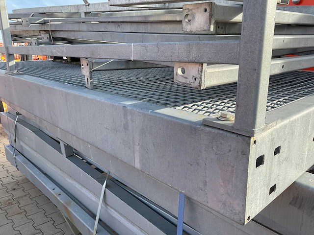 Diverse platforms - afbeelding 5 van  9