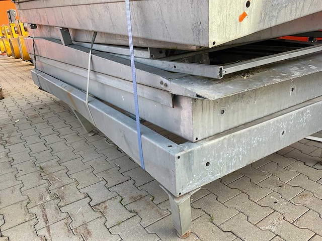 Diverse platforms - afbeelding 7 van  9