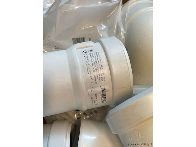 Diverse pvc buis diam: 80 mm in doos - afbeelding 3 van  5