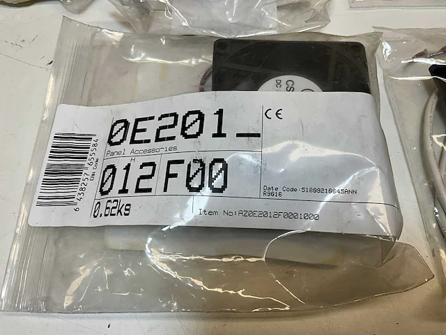 Diverse radiator toebehoren (24x) - afbeelding 6 van  10