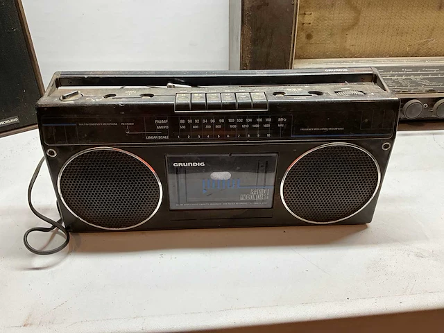 Diverse radio’s - afbeelding 3 van  8