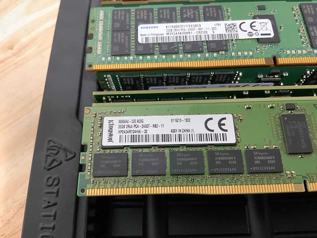 Diverse ram 32gb 2rx4 pc-4 (46x) - afbeelding 3 van  4