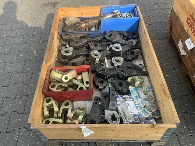 Diverse rem onderdelen (2x pallet) - afbeelding 2 van  14