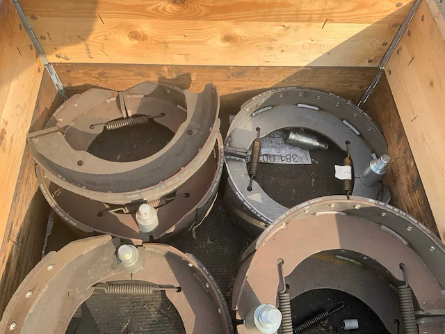 Diverse rem onderdelen (2x pallet) - afbeelding 8 van  14