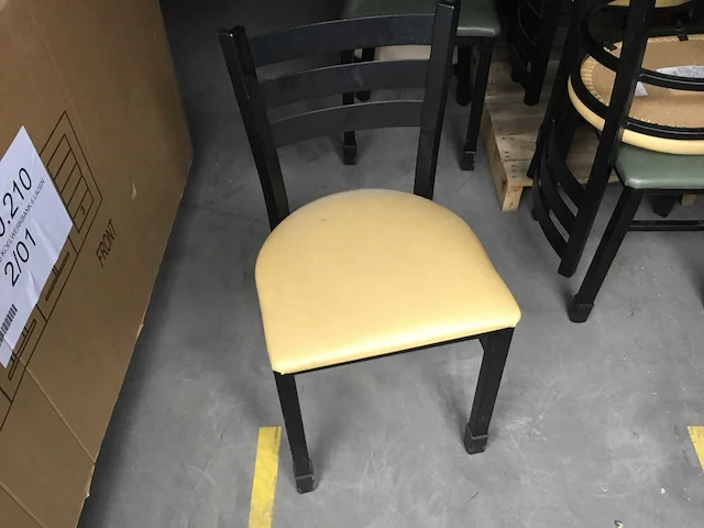 Diverse restaurantstoelen (14x) - afbeelding 5 van  6